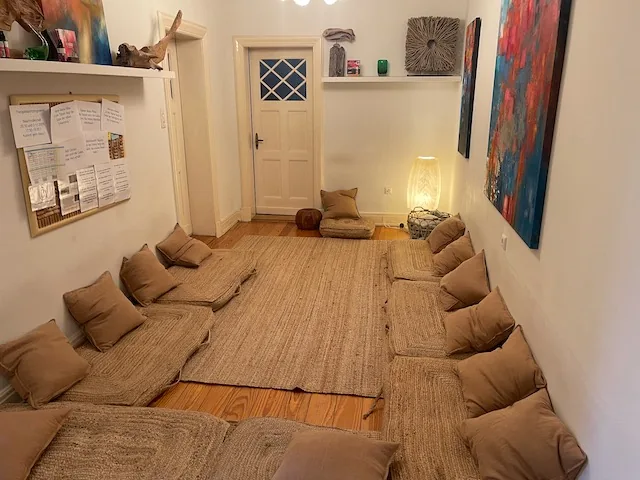 Meditations- und Bewegungsraum der Praxis Primärtherapie Kiel